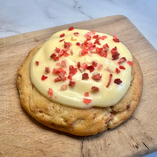 Strawberry cheesecake cookie