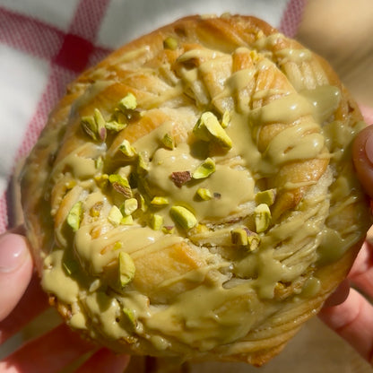 Pistachio bun